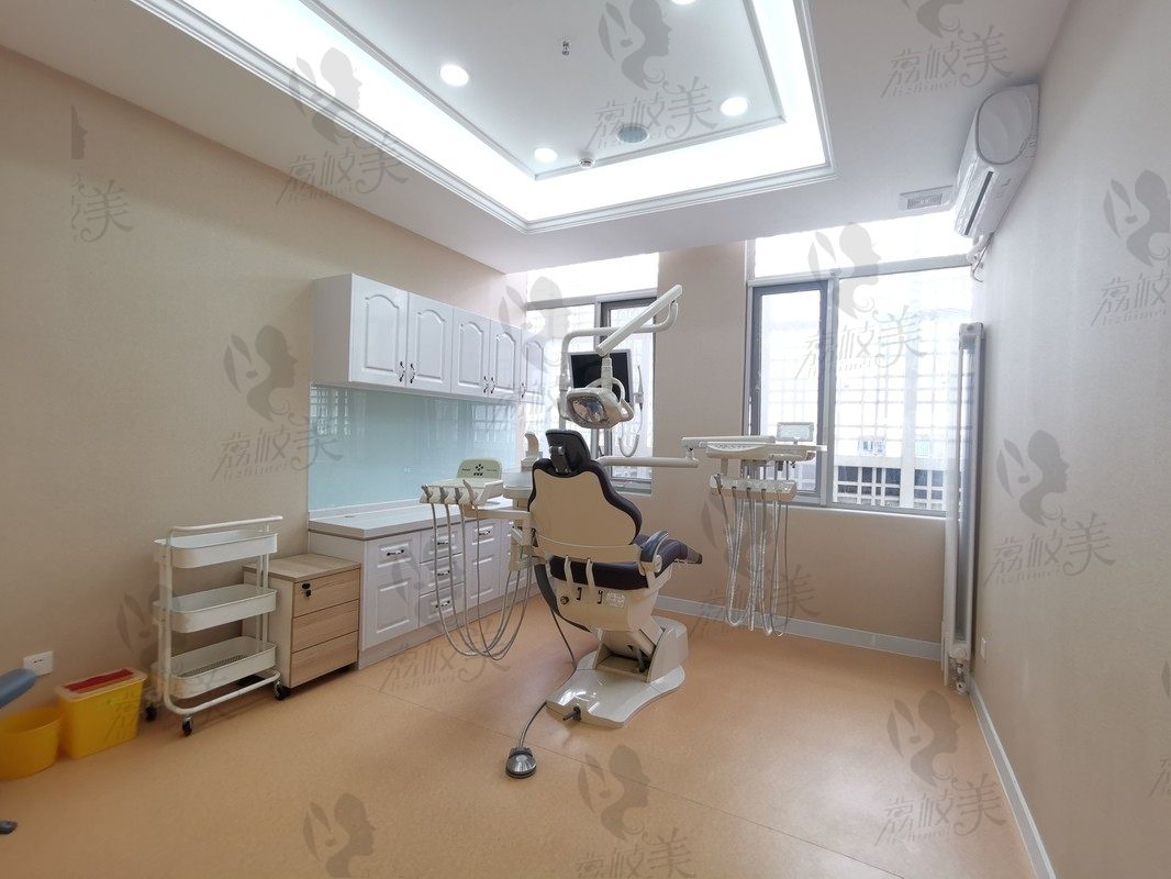 北京瑞冠口腔--诊疗室