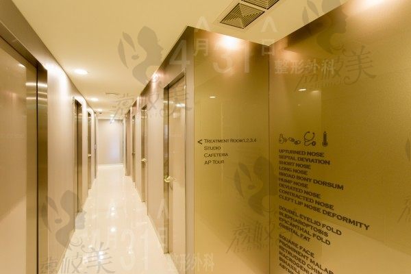 韩国4月31日整形外科医院走廊内部环境