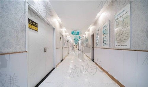武汉叶子医疗美容医院走廊