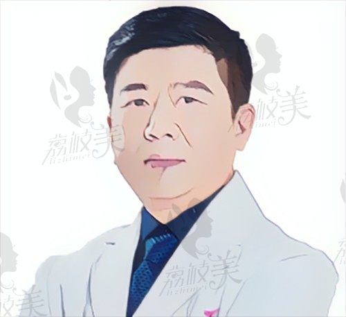 武汉余成坤是隆胸修复技术厉害的医生，胸部下垂矫正价格仅5万起