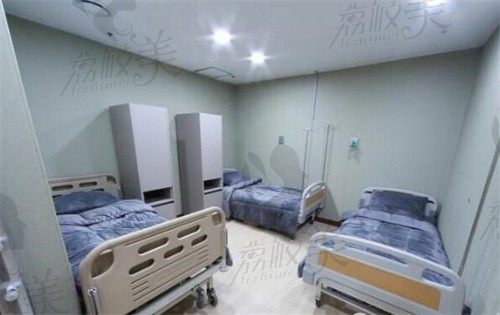 韩国丽丝塔整形外科休诊区