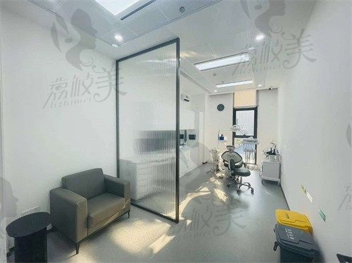南京六城口腔医院诊疗室