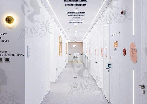 北京空美圣医医疗美容门口走廊
