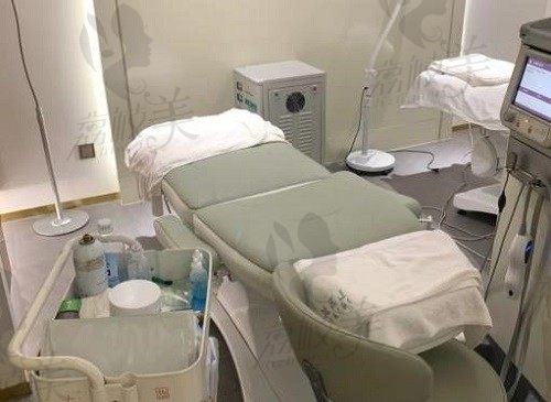 长沙开福星美域医疗美容门诊部治疗室