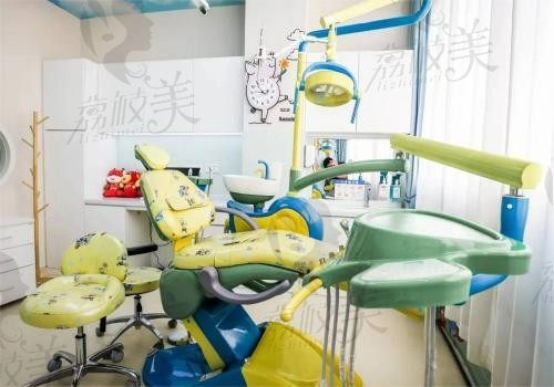 上海含美口腔门诊部儿童诊疗室