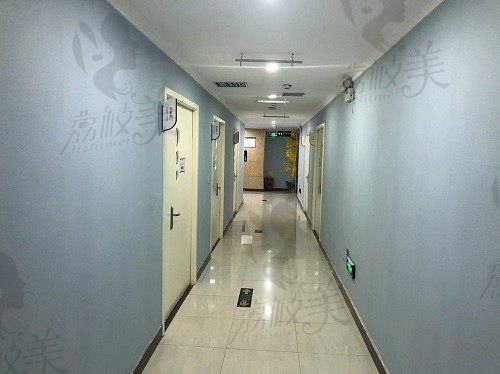 南阳芘丽芙时光医疗美容门诊部 走廊