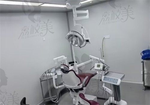 上海艾德口腔门诊部诊室