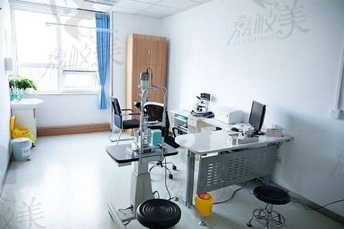 北京民众眼科医院 咨询室