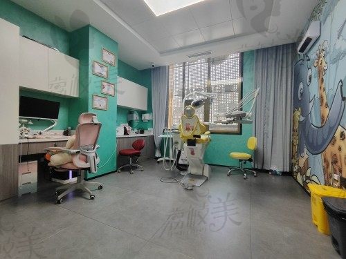 凯乐口腔儿童诊室
