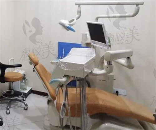 上海牙冠口腔治疗室