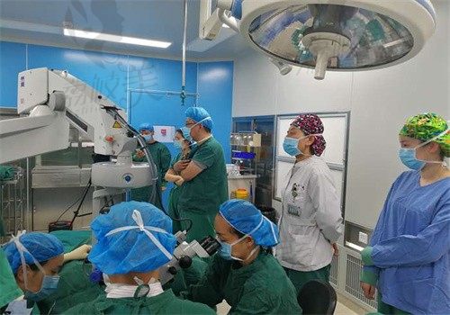 南京市第一医院眼科手术室