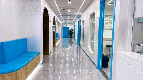 广州英华儿童眼科医院走廊