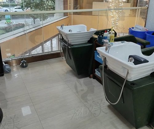 宁波亚植植发医院洗头区