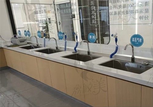 楚雄柠檬口腔医院消毒室