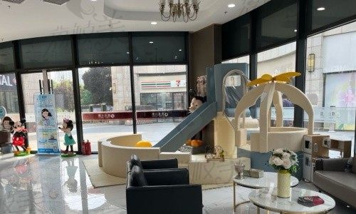 北京佳美口腔（三里屯店）周蕾隐形矫正26722起，卫生舒适社交无负担！