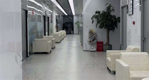 楚雄奧德口腔門診部醫(yī)院走廊