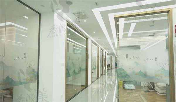 河北惟德口腔医院走廊