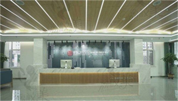 河北惟德口腔医院李朝儒做牙齿贴面价格1280元起，效果持久