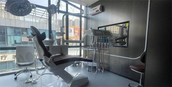 资中牙米口腔门诊部治疗室