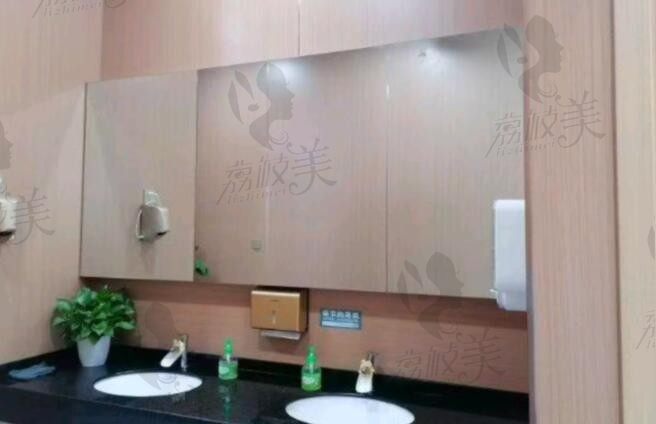 十堰乐莎莎口腔洗手台