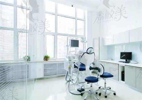 乳山牙博仕口腔醫(yī)院地址查詢，位于勝利街交通便利醫(yī)院還十分正規(guī)有口碑