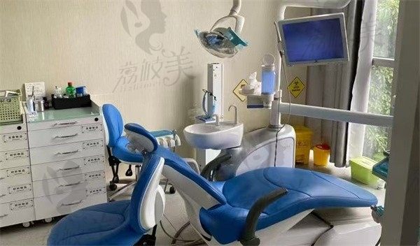 重庆荣昌棠城牙博士口腔门诊部牙椅