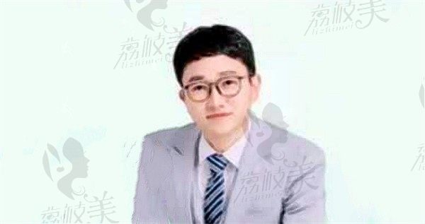 路智琛