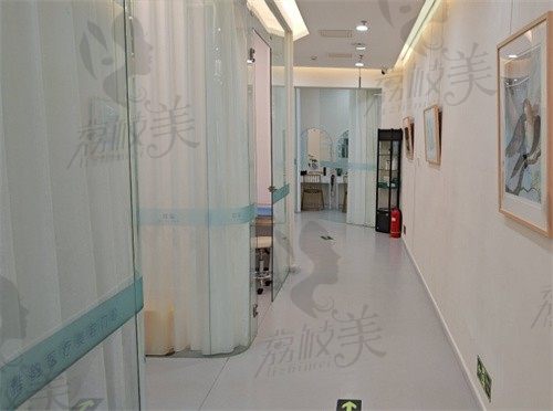 北京雅韵医疗美容门诊部走廊