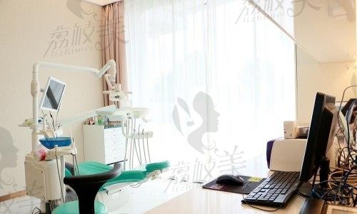 汕美口腔医院操作区