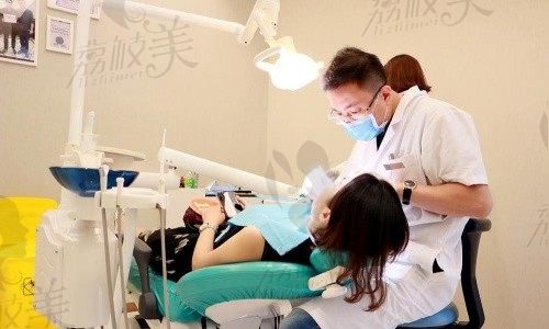 延吉牙博士口腔电话是0433-****88，技术过关收费透明有地址快来预约！