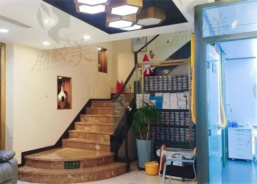 盘锦兴隆台爱顿博爱口腔诊所走廊