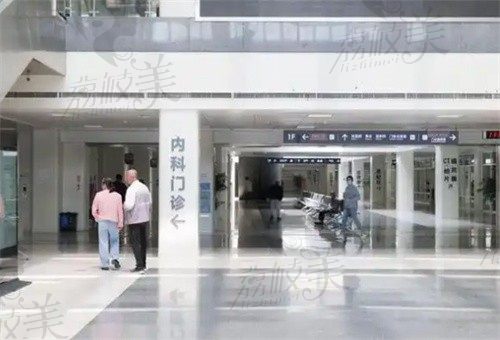 江阴市人民医院大厅