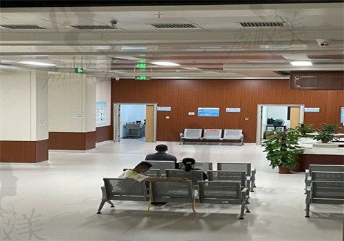 广西中医药大学附属瑞康医院等候区