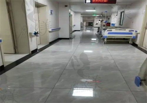 金华市中心医院走廊