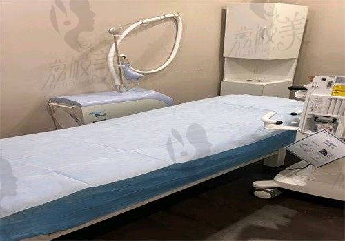北京小忠麗格醫(yī)療美容診所操作室
