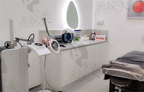 厦门小忠婧妍丽格医疗美容诊所面诊室