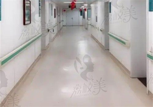 邯郸市中心医院走廊