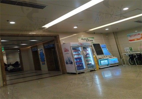 邯郸市中心医院大厅