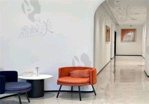 台州黄岩花漾医疗美容门诊部大厅