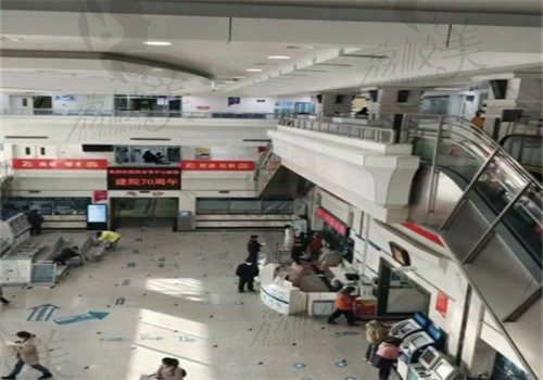 西安市中心医院大厅