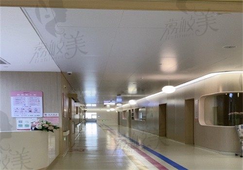 西安市中心医院走廊