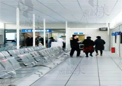 杭州市萧山区第一人民医院候诊区