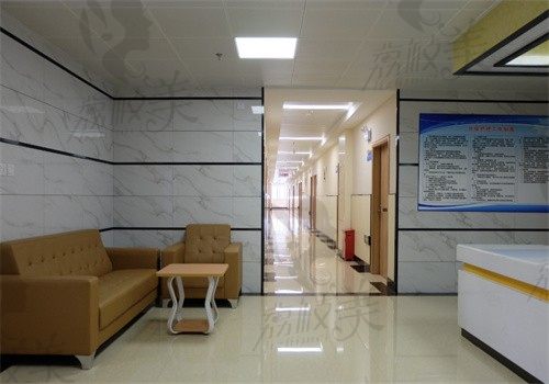 广西晶亮眼科医院大厅