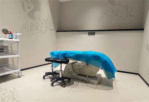哈尔滨领艺医疗美容门诊部诊疗室