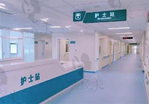 黄冈市中 心医院护士站