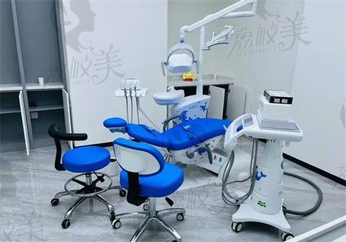 绵阳朗睿口腔（花园南街店）诊室