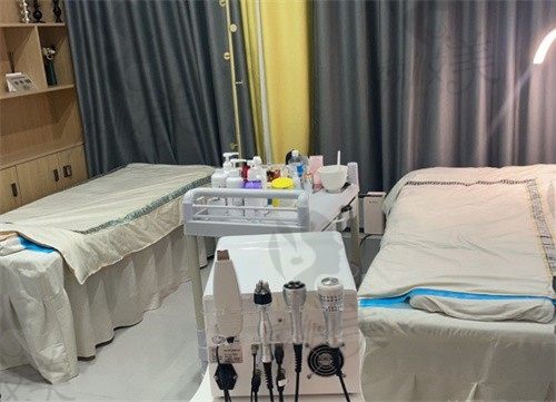 遂昌丽颜医疗美容诊所诊疗室