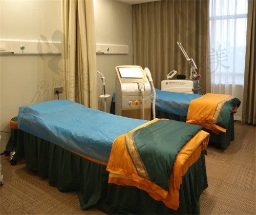 衢州市柯城黛妮尔整形外科门诊部操作室