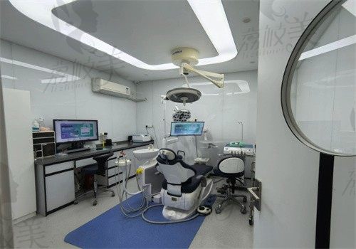 厦门医学院附属口腔医院诊室