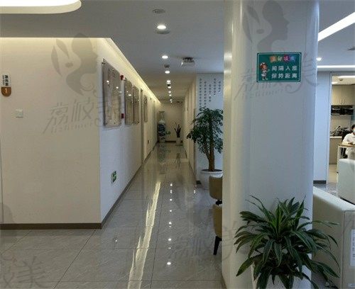 华中科技大学同济医学院附属同济医院整形美容外科走廊